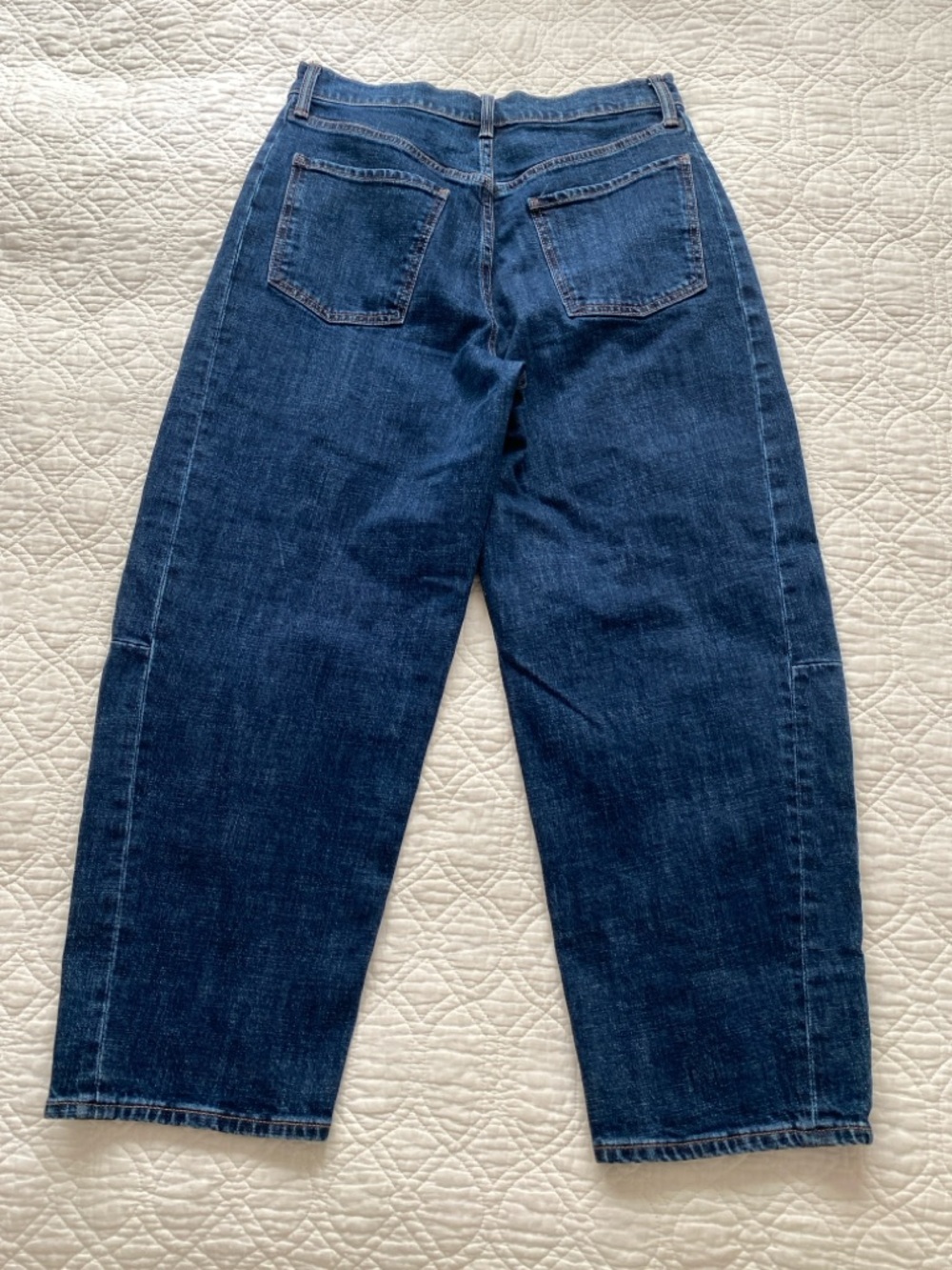 Old Navy Evie High Rise Barrel Leg Dark Wash Trending Jeans Size 8 - Picture 14 of 16
